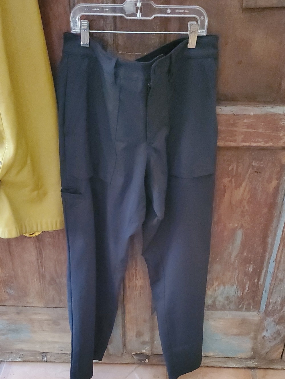 ALO Yoga   Flash $69